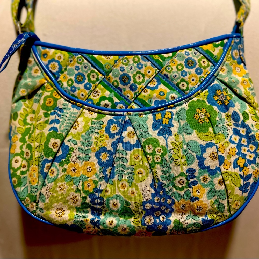 Retired Vera Bradley 2011 “English Garden” shoulder/cross body bag.